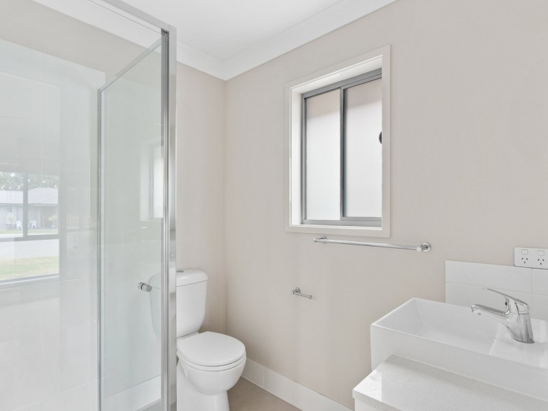 15 Windmill Place, Belivah QLD 4207