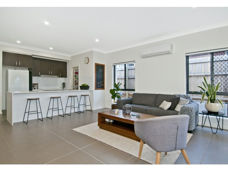 11 VARGON CIRCUIT, Holmview QLD 4207