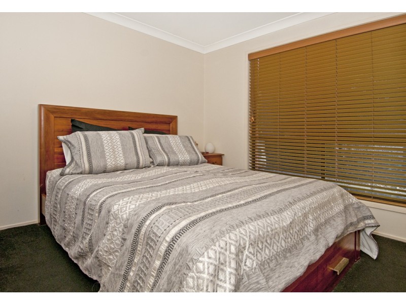 5 Baum Court, Windaroo QLD 4207