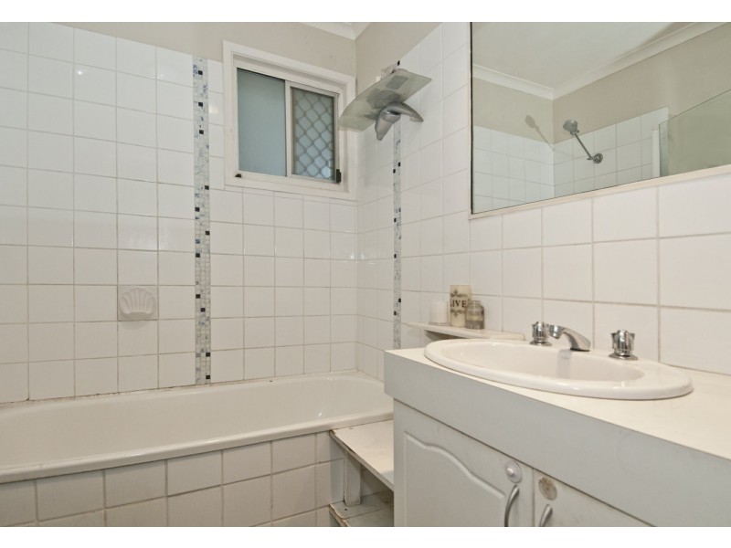 5 Japonica St, Eagleby QLD 4207