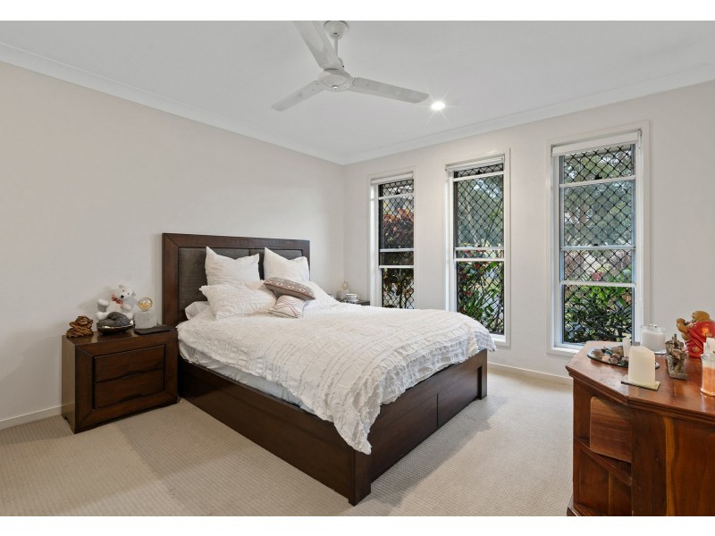 63 Outlook Drive, Waterford QLD 4133