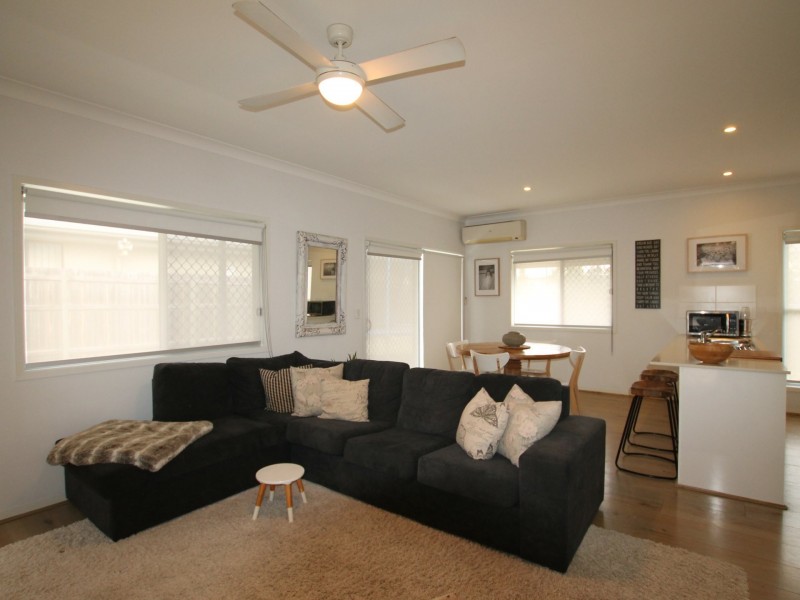 1 Carrawinya Street, Waterford QLD 4133