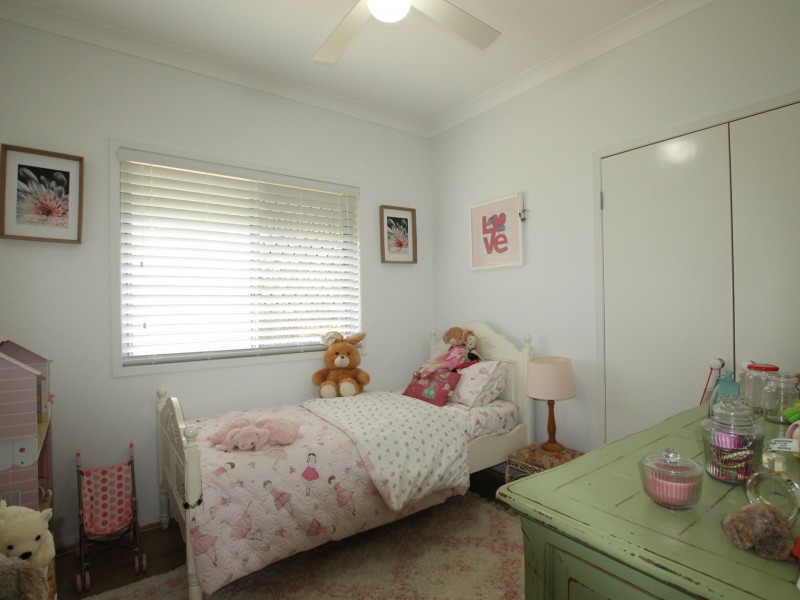 1 Carrawinya Street, Waterford QLD 4133