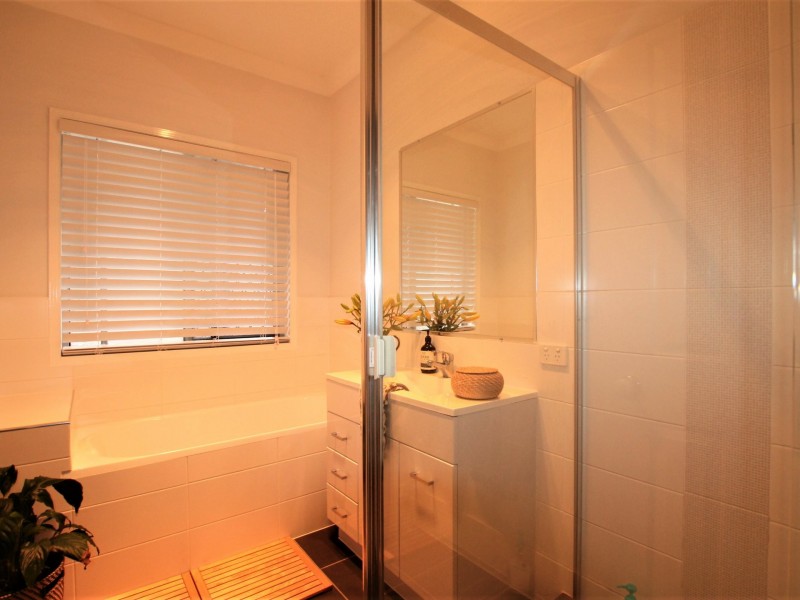 1 Carrawinya Street, Waterford QLD 4133