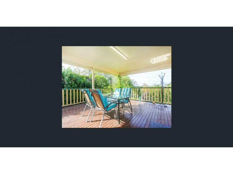 1 Auburn Street, Edens Landing QLD 4207