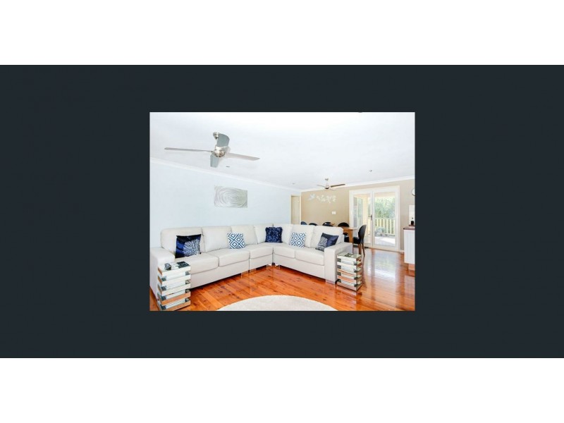 1 Auburn Street, Edens Landing QLD 4207