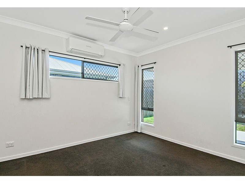 20 Bindra Street, Holmview QLD 4207