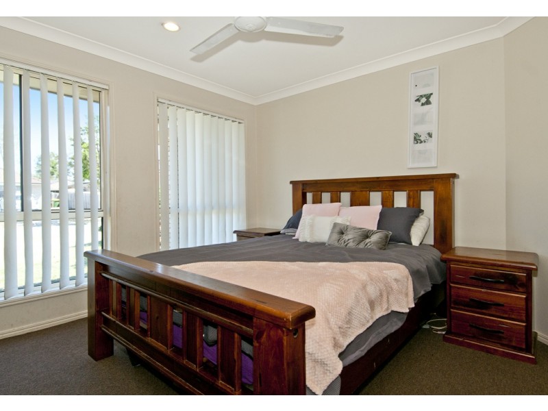 27 Zachary St, Eagleby QLD 4207
