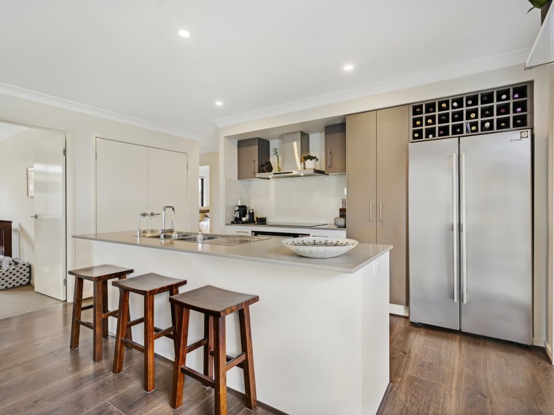 18 South Quarter Drive, Loganlea QLD 4131