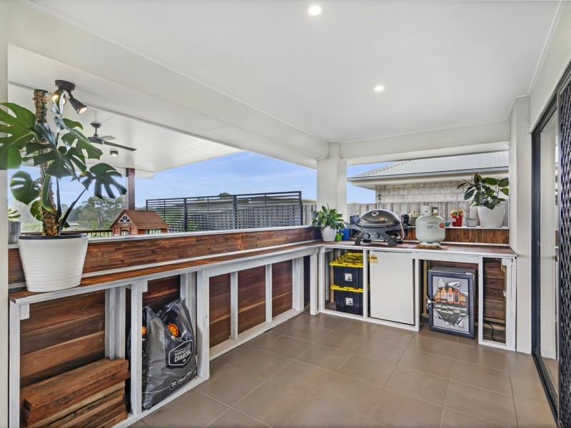 18 South Quarter Drive, Loganlea QLD 4131
