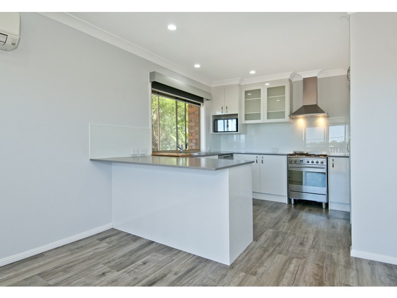 14 Moffatt Place, Edens Landing QLD 4207