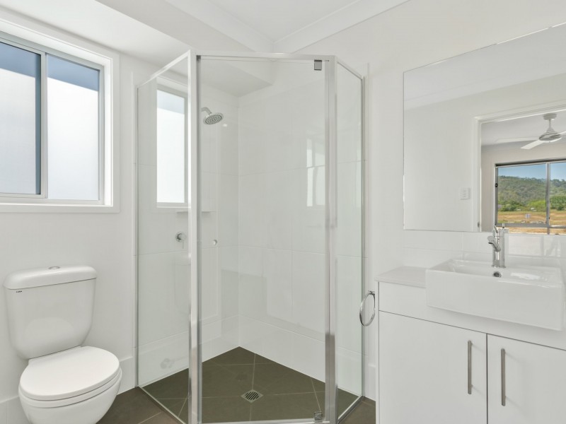 64 Macmillan Loop, Belivah QLD 4207