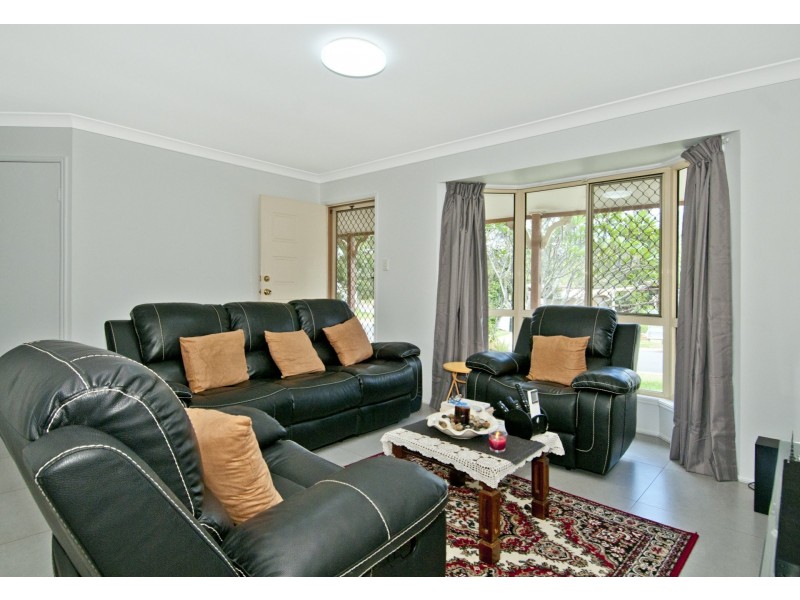 1 Mitre St, Holmview QLD 4207