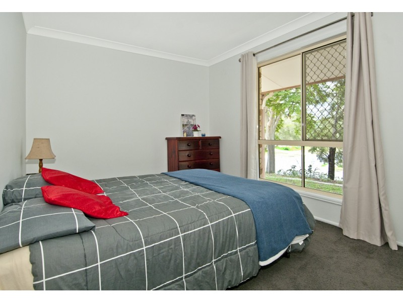 1 Mitre St, Holmview QLD 4207