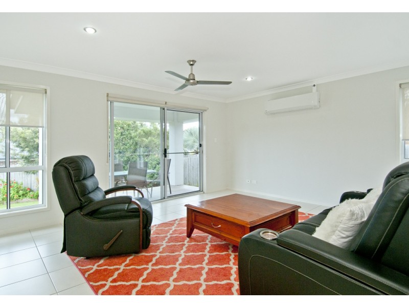 50 Ravensbourne Circuit, Waterford QLD 4133