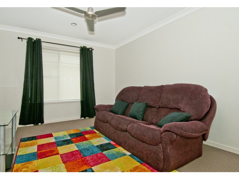 50 Ravensbourne Circuit, Waterford QLD 4133