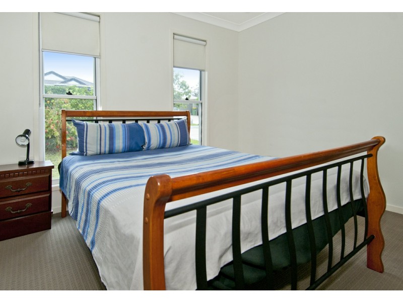 50 Ravensbourne Circuit, Waterford QLD 4133