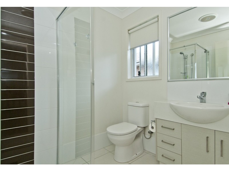 50 Ravensbourne Circuit, Waterford QLD 4133