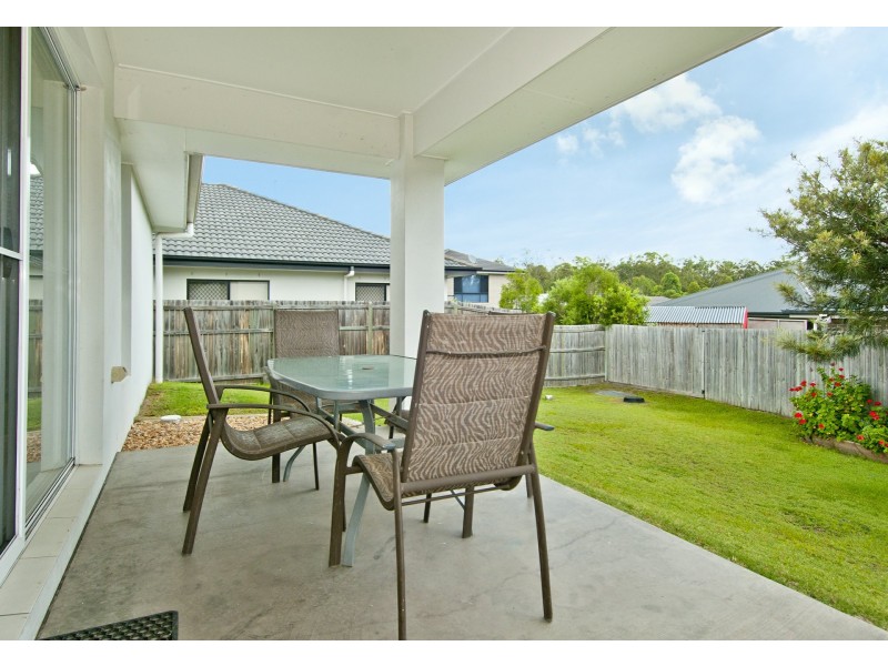 50 Ravensbourne Circuit, Waterford QLD 4133