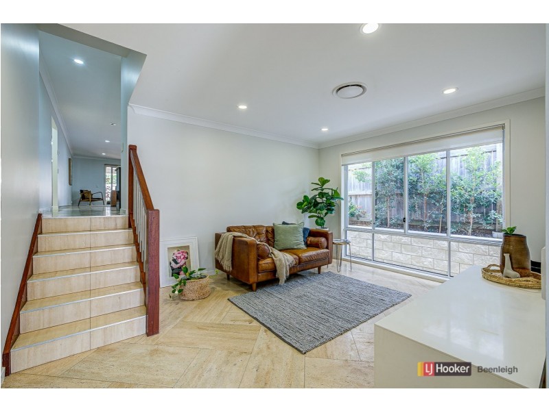 6 Undara Place, Waterford QLD 4133