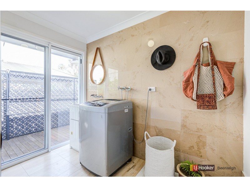 6 Undara Place, Waterford QLD 4133