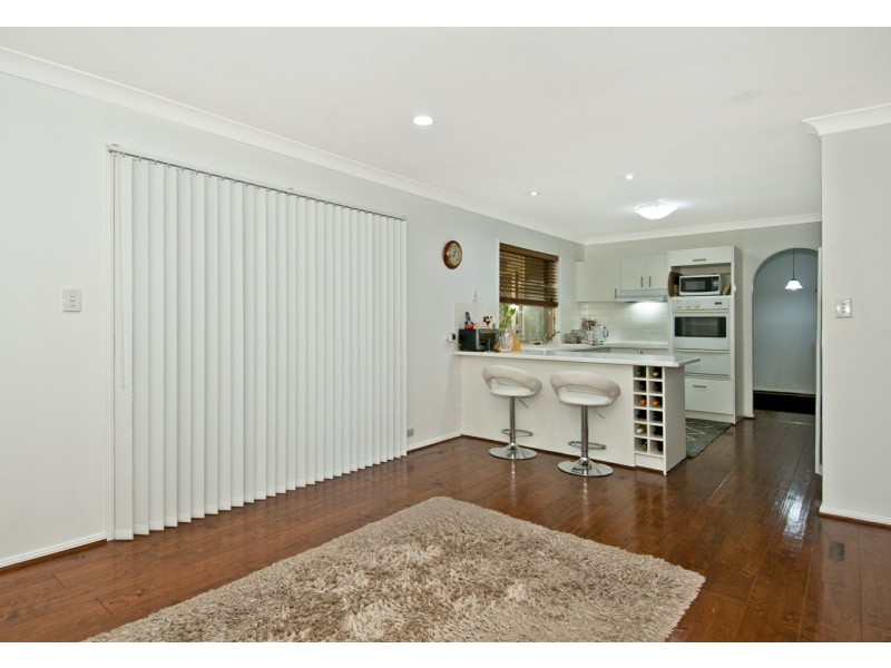 5 Costigan Terrace, Edens Landing QLD 4207