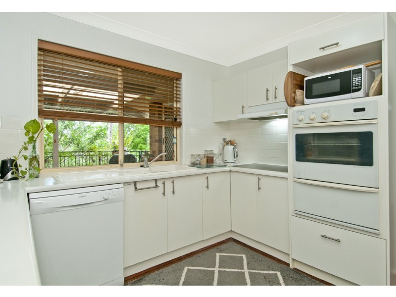 5 Costigan Terrace, Edens Landing QLD 4207