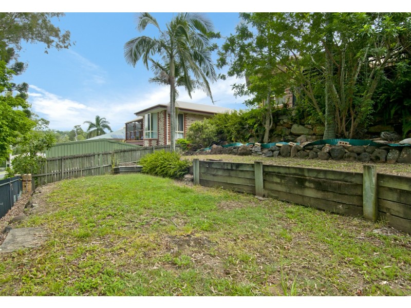 5 Costigan Terrace, Edens Landing QLD 4207