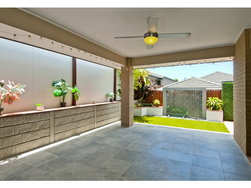 9 Baspa St, Holmview QLD 4207