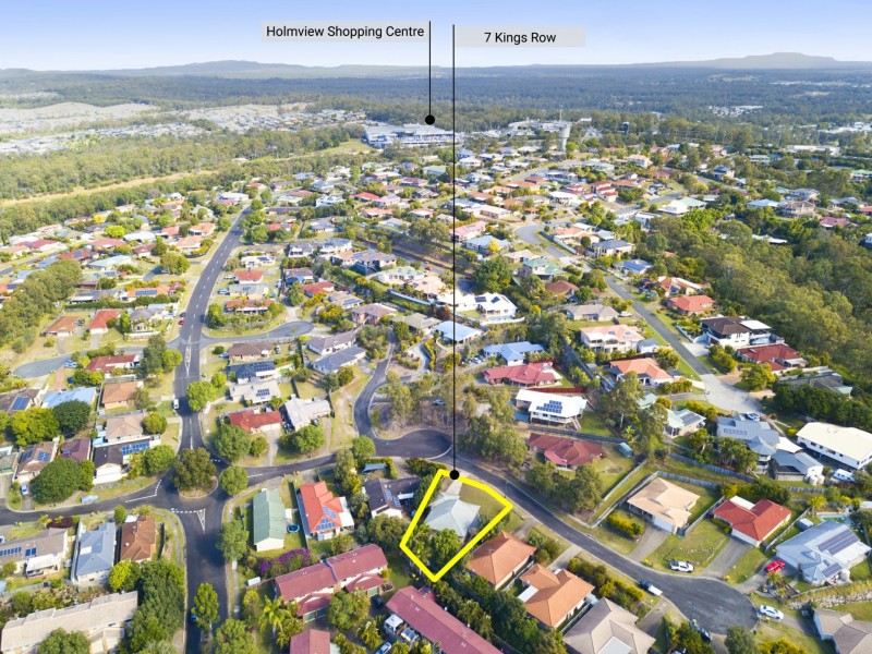 7 Kings Row, Edens Landing QLD 4207