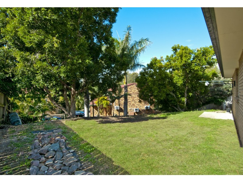 7 Kings Row, Edens Landing QLD 4207