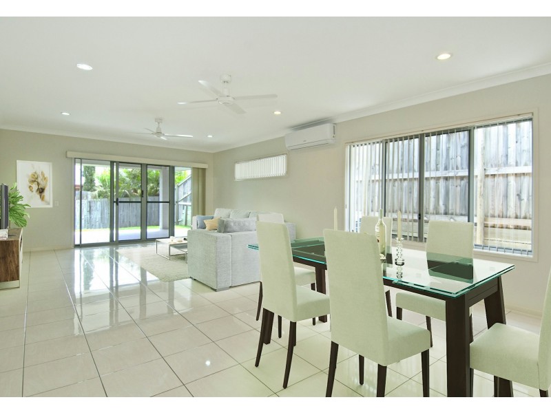 8 Carrawinya Street, Waterford QLD 4133