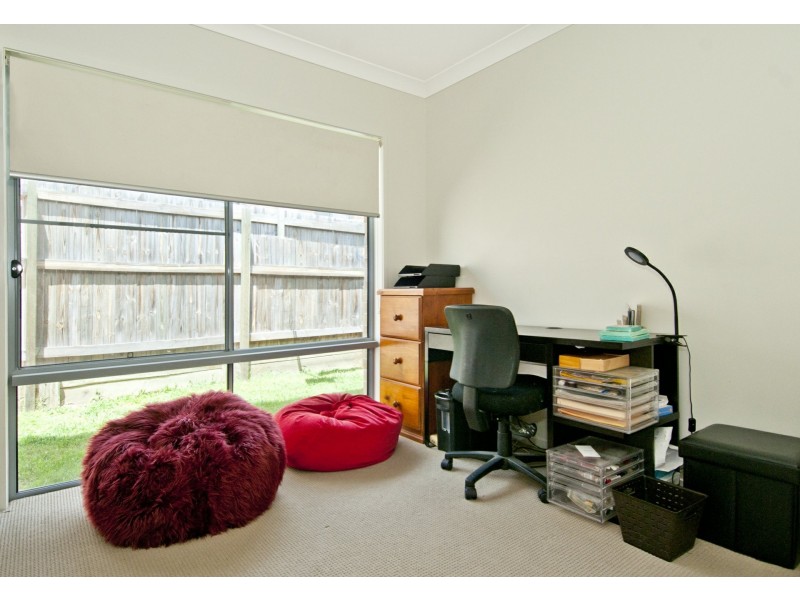 93 Sanctuary Parkway, Waterford QLD 4133