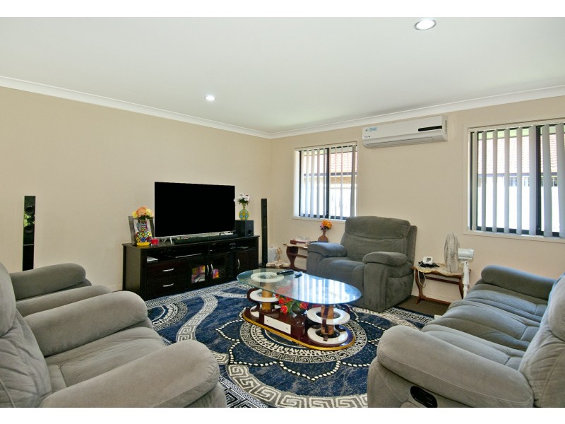 24 Ernestine Circuit, Eagleby QLD 4207