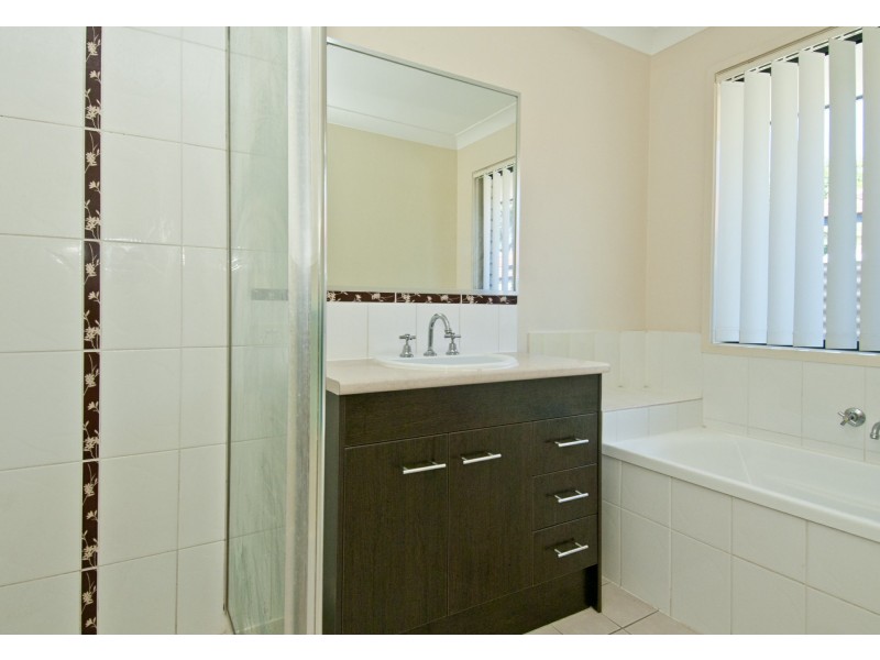 24 Ernestine Circuit, Eagleby QLD 4207