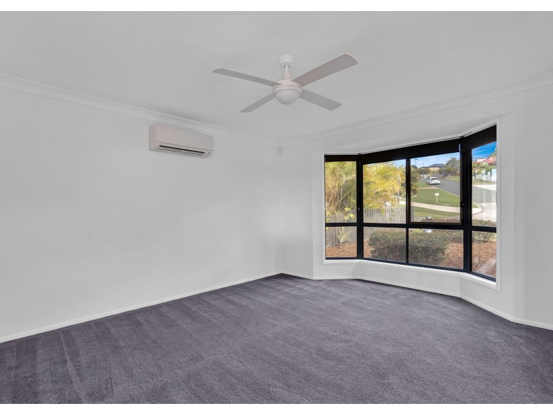 41 Lucy Drive, Edens Landing QLD 4207