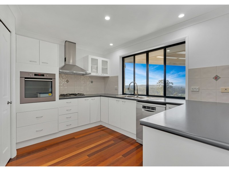 41 Lucy Drive, Edens Landing QLD 4207