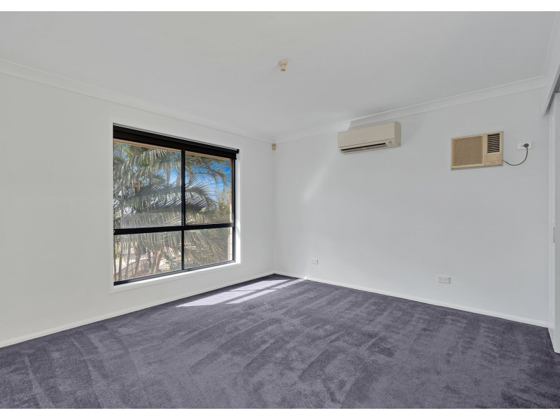 41 Lucy Drive, Edens Landing QLD 4207