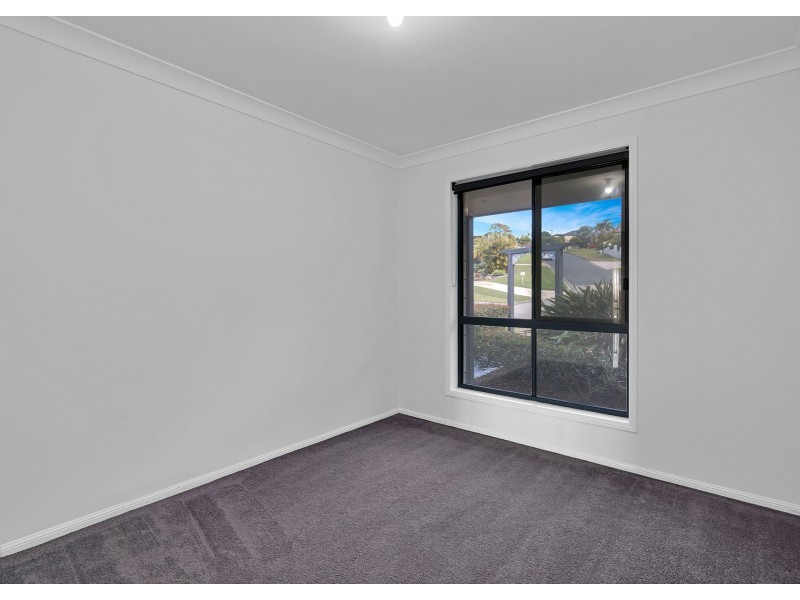 41 Lucy Drive, Edens Landing QLD 4207