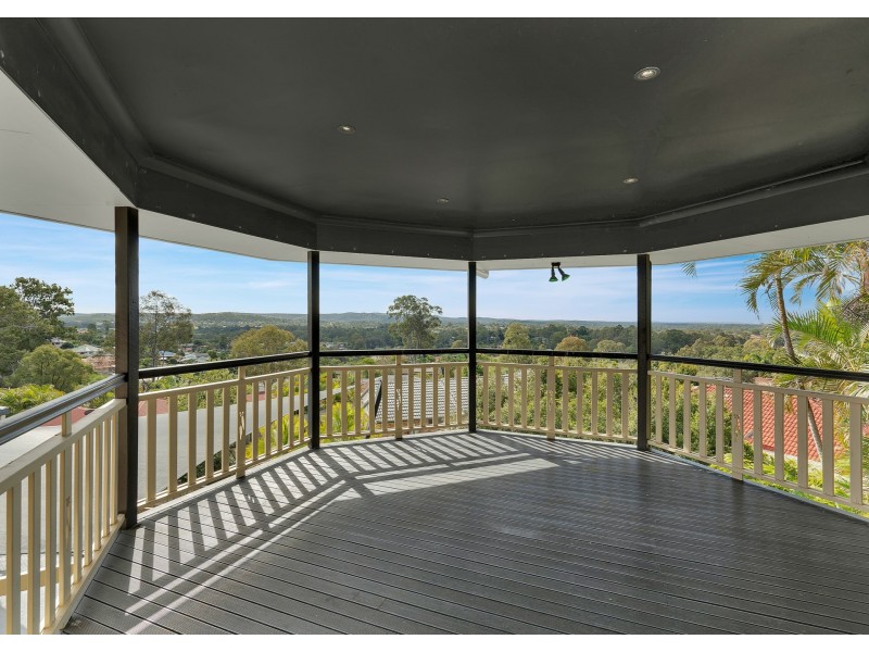 41 Lucy Drive, Edens Landing QLD 4207