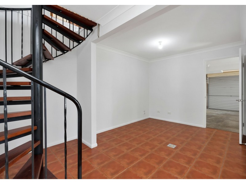41 Lucy Drive, Edens Landing QLD 4207