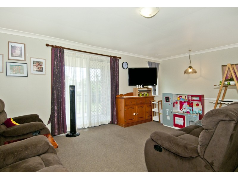 12 Hazel Place, Beenleigh QLD 4207