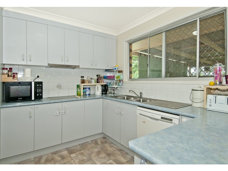 12 Hazel Place, Beenleigh QLD 4207