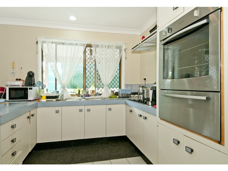 11 Cramer Boulevard, Mount Warren Park QLD 4207