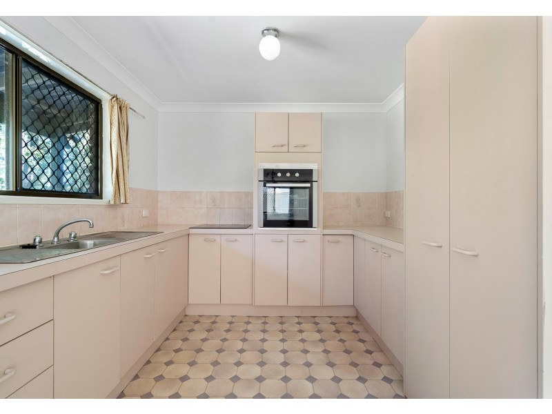 5 Curlew Crescent, Eagleby QLD 4207