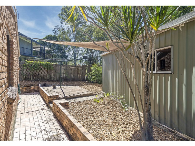 5 Curlew Crescent, Eagleby QLD 4207
