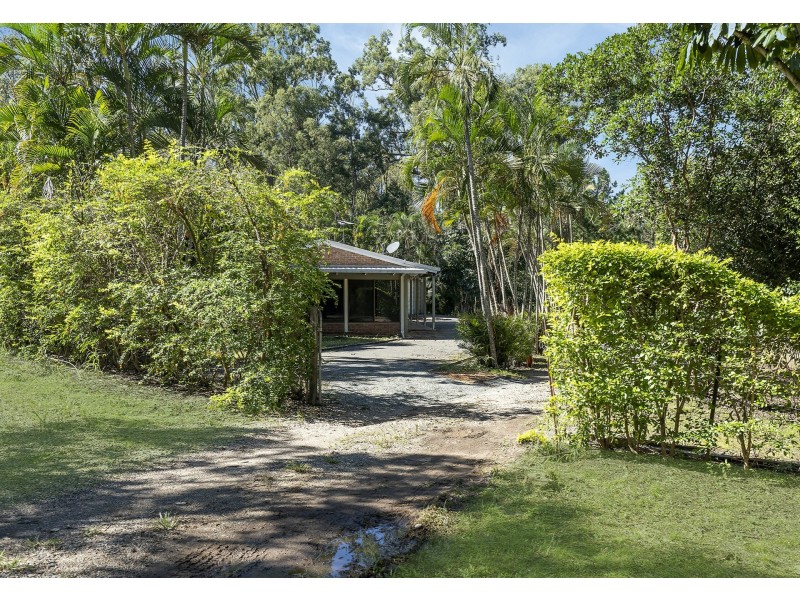 5 Curlew Crescent, Eagleby QLD 4207