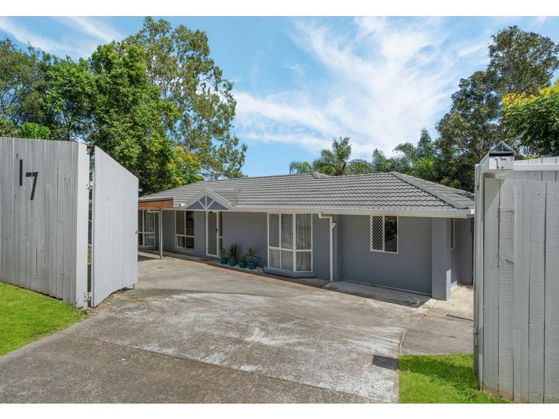 17 Overland Drive, Edens Landing QLD 4207