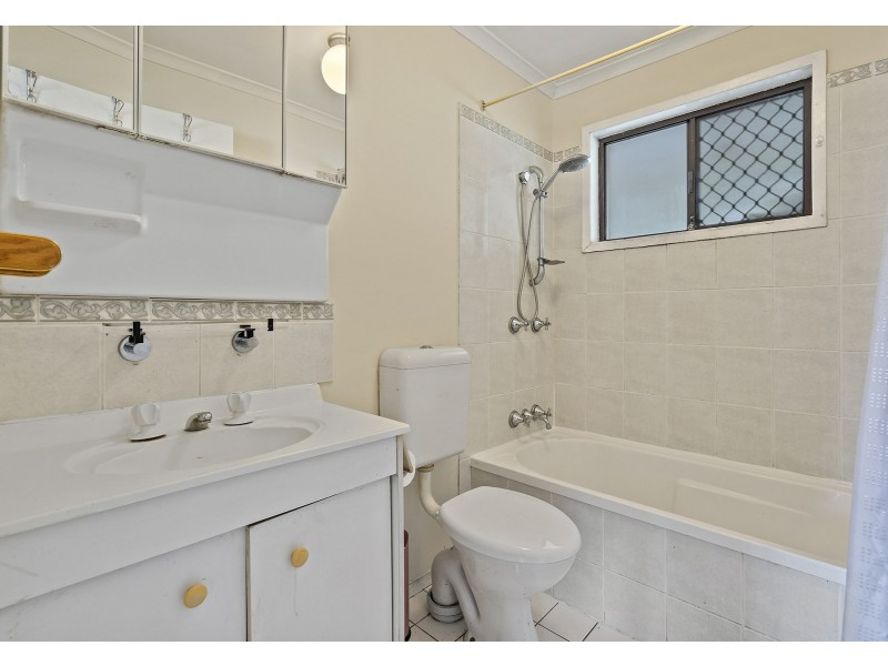 11 Sandstone Crt, Eagleby QLD 4207