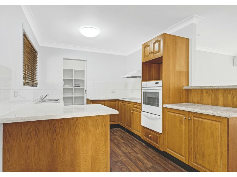 118 Castile Crescent, Edens Landing QLD 4207